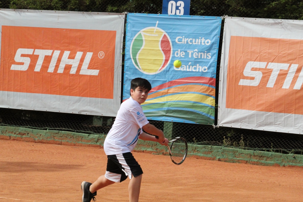 122 tenistas participam da 7ª Etapa do Circuito de Tênis Gaúcho no ATC