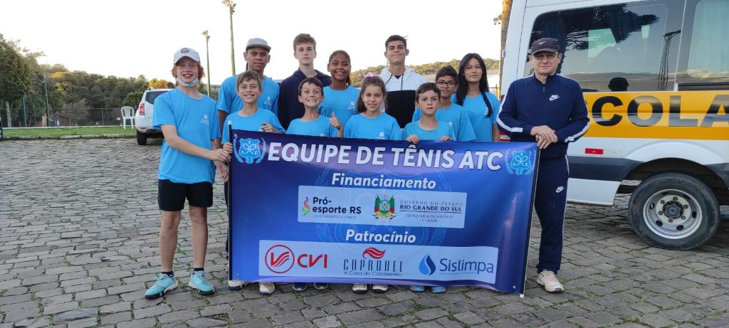 Equipe de tênis retorna com títulos de Caxias do Sul