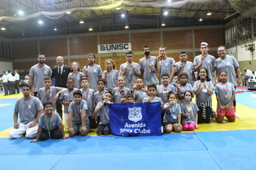 Judoca Cidadão conquista 27 medalhas em campeonato estadual